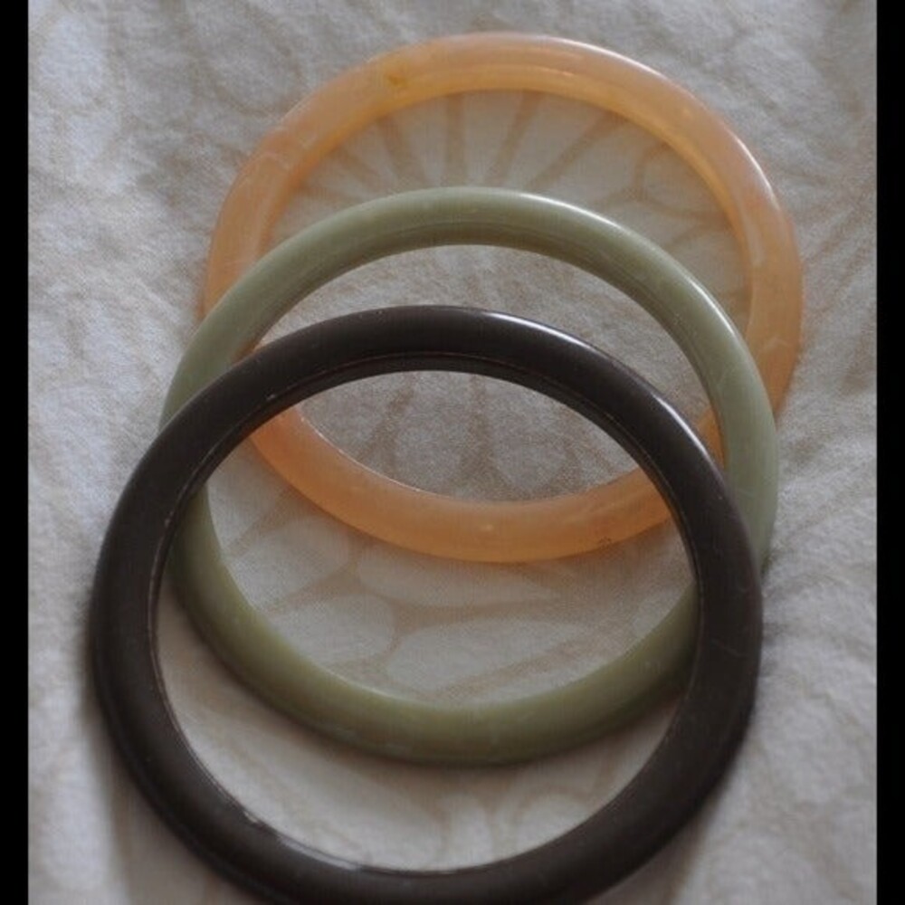 3 piece acrylic bracelet set